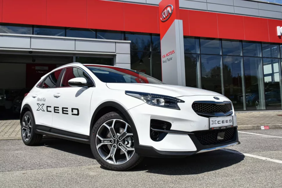 Kia XCeed 1.5 AT PLATINUM + SAFETY PACK