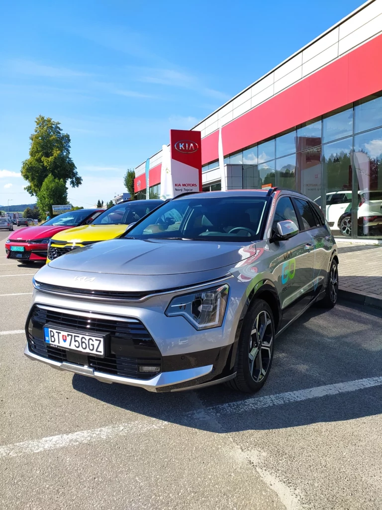 Kia NIRO HEV - KIA GO ELECTRIC