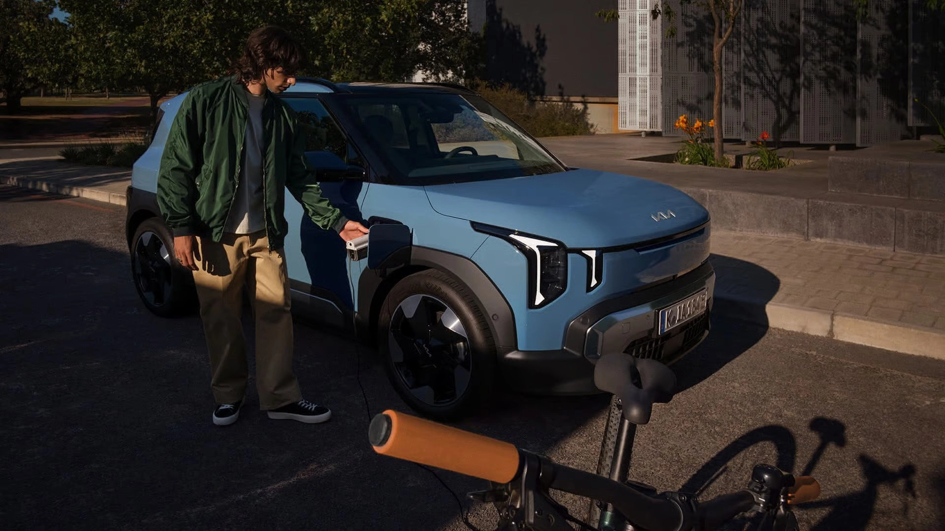 Funkcia V2L v&nbsp;Kia EV2 na&nbsp;napájanie externých zariadení